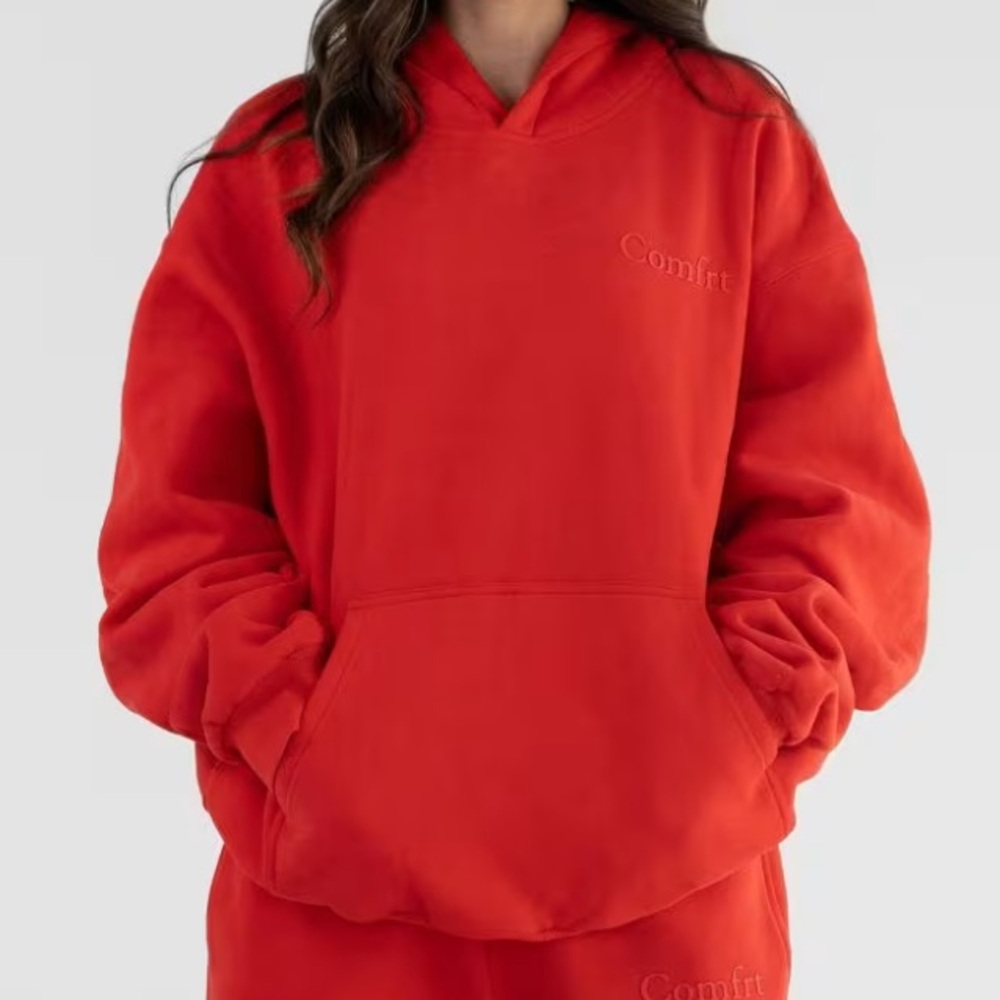 COMFRT Minimalist Hoodie CRIMSON